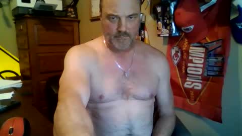 Snapshot of aboringguy chatting on October 10, 6:35 pm aboringguy online show from October 10, 6:35 pm