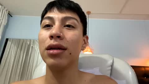 Snapshot of abraham_horny18 chatting on September 26, 11:24 pm abraham_horny18 online show from September 26, 11:24 pm