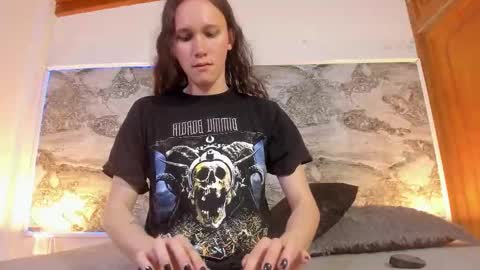 Snapshot of abyss_king chatting on October 19, 8:23 pm abyss_king online show from October 19, 8:23 pm