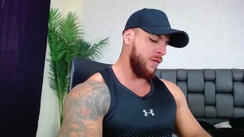 Snapshot of ace_owens chatting on February 10, 8:21 pm ace_owens online show from February 10, 8:21 pm
