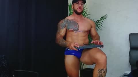 Snapshot of ace_owens chatting on March 6, 9:31 pm ace_owens online show from March 6, 9:31 pm