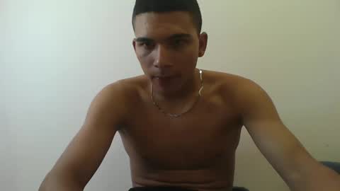 adaam_19 online show from September 26, 4:32 am