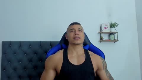 adam boss online show from October 25, 7:21 am