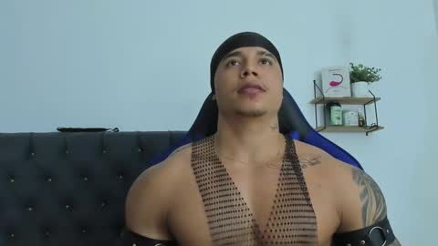 adam boss online show from February 16, 6:33 am