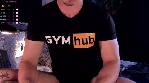 Snapshot of adam_bouton chatting on December 27, 10:48 pm Adam online show from December 27, 10:48 pm