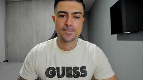 Snapshot of adam_clarke chatting on February 20, 2:02 pm adam clarke online show from February 20, 2:02 pm