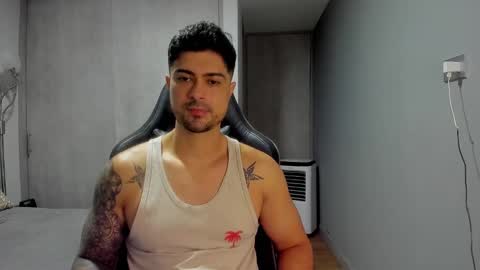 Snapshot of adam_clarke chatting on December 19, 7:29 pm adam clarke online show from December 19, 7:29 pm