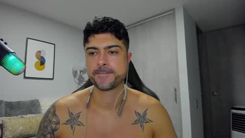 Snapshot of adam_clarke chatting on February 3, 2:36 am adam clarke online show from February 3, 2:36 am