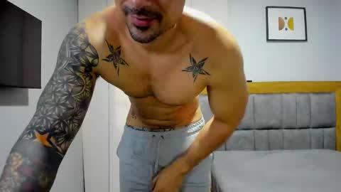 Snapshot of adam_clarke chatting on February 22, 2:49 pm adam clarke online show from February 22, 2:49 pm