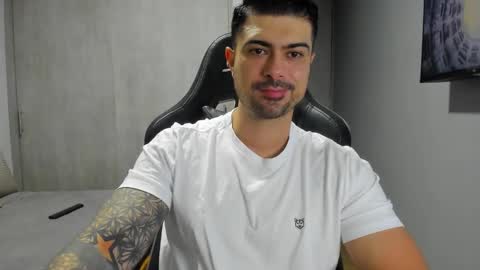 Snapshot of adam_clarke chatting on March 6, 2:41 am adam clarke online show from March 6, 2:41 am