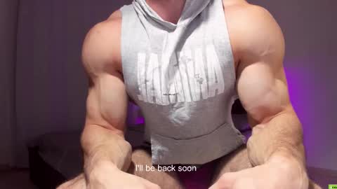Snapshot of adam_muscle_ chatting on September 14, 11:18 pm Adam online show from September 14, 11:18 pm
