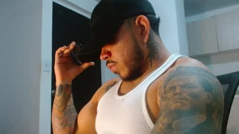adam shilder7 online show from May 5, 2:02 am