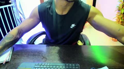 Snapshot of adam_valencia chatting on October 19, 1:54 am Adam Valencia online show from October 19, 1:54 am