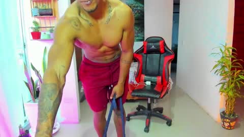 Snapshot of adam_valencia chatting on November 1, 10:47 pm Adam Valencia online show from November 1, 10:47 pm