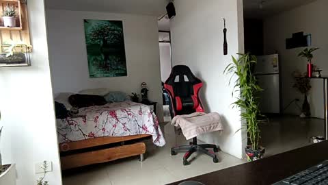 Adam Valencia online show from April 8, 5:00 pm