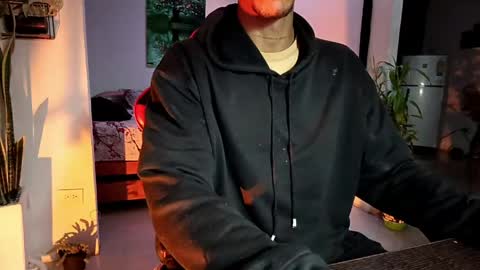 Adam Valencia online show from April 28, 5:01 am