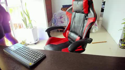 Snapshot of adam_valencia chatting on October 20, 5:50 pm Adam Valencia online show from October 20, 5:50 pm