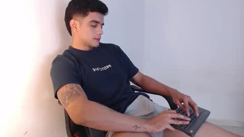 Snapshot of adama_soa chatting on October 14, 3:41 pm jhoan online show from October 14, 3:41 pm