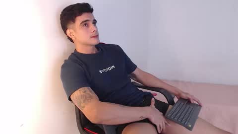 Snapshot of adama_soa chatting on October 2, 5:55 am jhoan online show from October 2, 5:55 am