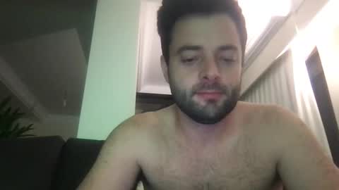Snapshot of adamagreen99 chatting on January 16, 9:51 pm Alberto online show from January 16, 9:51 pm