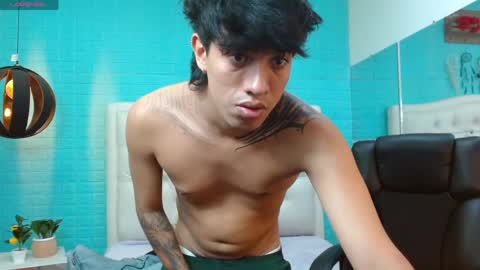 Adam online show from April 14, 9:58 pm