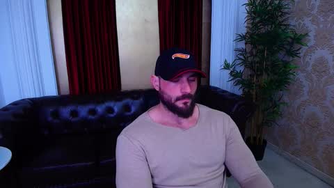 Snapshot of adamjameson chatting on October 29, 6:16 am AdamJameson online show from October 29, 6:16 am