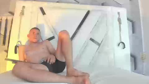 Snapshot of adammendoza34 chatting on September 24, 3:39 am adammendoza34 online show from September 24, 3:39 am