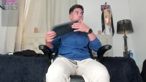 Snapshot of adams_ricci chatting on January 25, 10:28 pm Adams online show from January 25, 10:28 pm