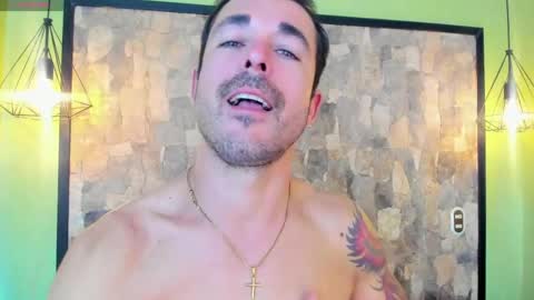 Im Adams Sanz online show from April 28, 8:35 pm