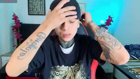 AdamsWalkerr  online show from February 26, 12:28 pm