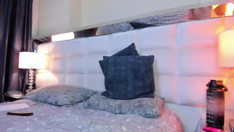 Snapshot of adamtatts chatting on October 24, 6:04 am Adam online show from October 24, 6:04 am