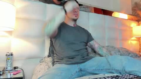 Snapshot of adamtatts chatting on November 2, 5:01 am Adam online show from November 2, 5:01 am