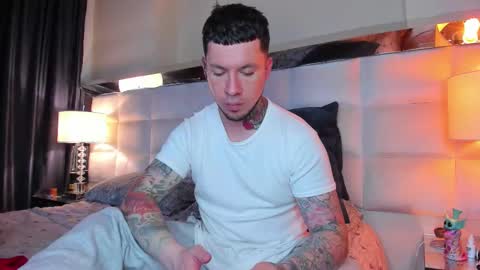 Snapshot of adamtatts chatting on October 15, 2:41 am Adam online show from October 15, 2:41 am