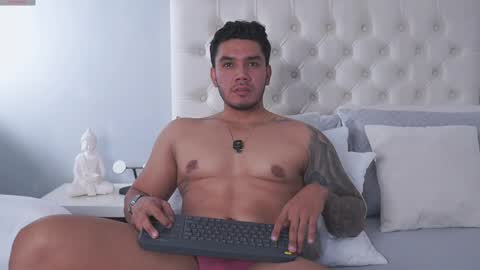 Adan Johns online show from April 22, 3:02 am