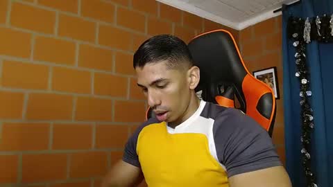 Snapshot of adan_sin1 chatting on January 28, 3:25 pm Adan Sin online show from January 28, 3:25 pm