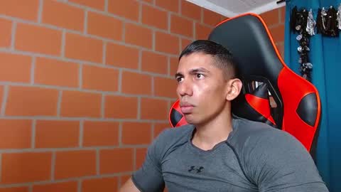 Snapshot of adan_sin1 chatting on December 28, 3:48 pm Adan Sin online show from December 28, 3:48 pm