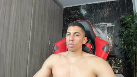 Adan Sin online show from June 19, 8:13 pm