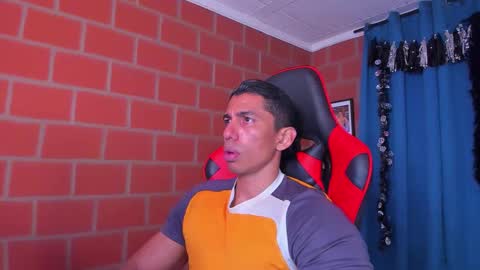 Snapshot of adan_sin1 chatting on March 6, 3:24 pm Adan Sin online show from March 6, 3:24 pm