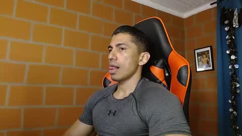 Snapshot of adan_sin1 chatting on February 24, 2:26 pm Adan Sin online show from February 24, 2:26 pm