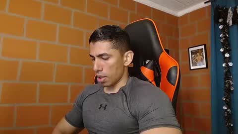 Snapshot of adan_sin1 chatting on January 18, 2:44 pm Adan Sin online show from January 18, 2:44 pm