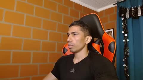 Snapshot of adan_sin1 chatting on January 16, 3:35 pm Adan Sin online show from January 16, 3:35 pm