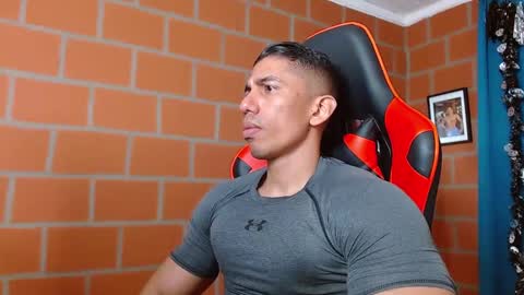 Snapshot of adan_sin1 chatting on December 23, 5:11 pm Adan Sin online show from December 23, 5:11 pm