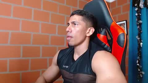 Snapshot of adan_sin1 chatting on December 18, 7:41 pm Adan Sin online show from December 18, 7:41 pm