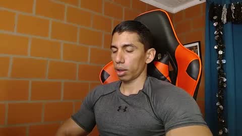 Snapshot of adan_sin1 chatting on January 25, 2:14 pm Adan Sin online show from January 25, 2:14 pm