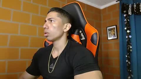 Snapshot of adan_sin1 chatting on February 21, 2:27 pm Adan Sin online show from February 21, 2:27 pm