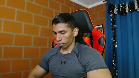 Snapshot of adan_sin1 chatting on January 4, 3:49 pm Adan Sin online show from January 4, 3:49 pm