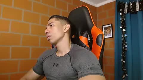 Snapshot of adan_sin1 chatting on February 1, 2:56 pm Adan Sin online show from February 1, 2:56 pm