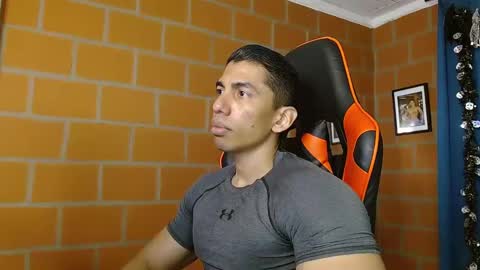 Snapshot of adan_sin1 chatting on March 1, 3:05 pm Adan Sin online show from March 1, 3:05 pm