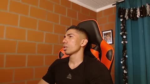 Snapshot of adan_sin1 chatting on January 6, 5:49 pm Adan Sin online show from January 6, 5:49 pm