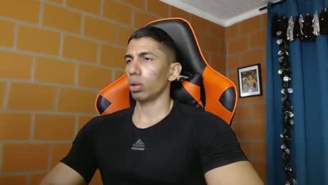 Snapshot of adan_sin1 chatting on February 17, 3:31 pm Adan Sin online show from February 17, 3:31 pm